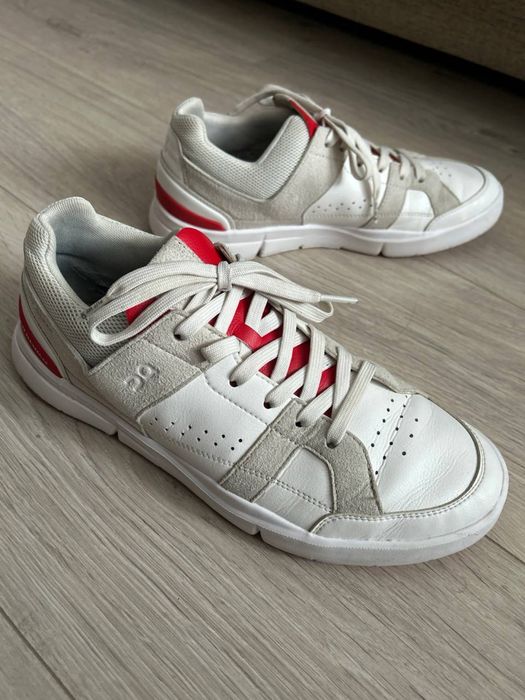 On the Roger Clubhouse White Grey Red 43