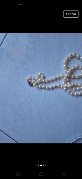 Colar de pérolas Akoya, com fecho em ouro