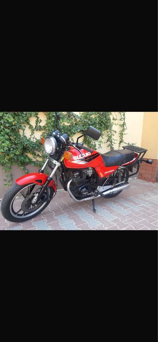 Motocykl Suzuki GSX 400 E