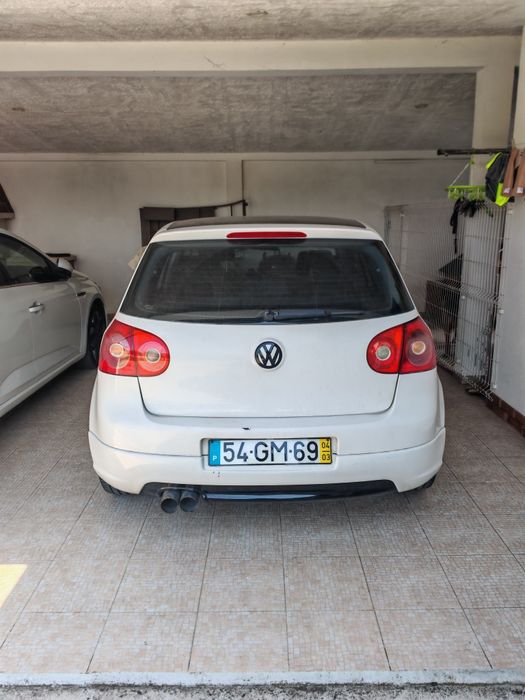 Volkswagen Golf Mk5 1.9TDi PD105 (c/ extras)