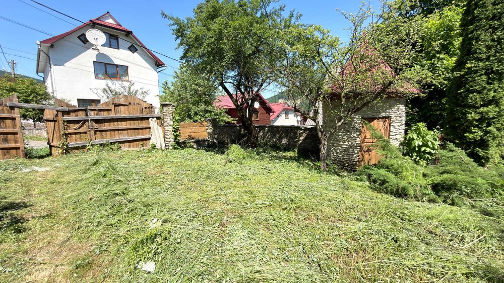 Земельна ділянка 18,5 соток у центрі Яремче. До центру міста всього 200 метрів