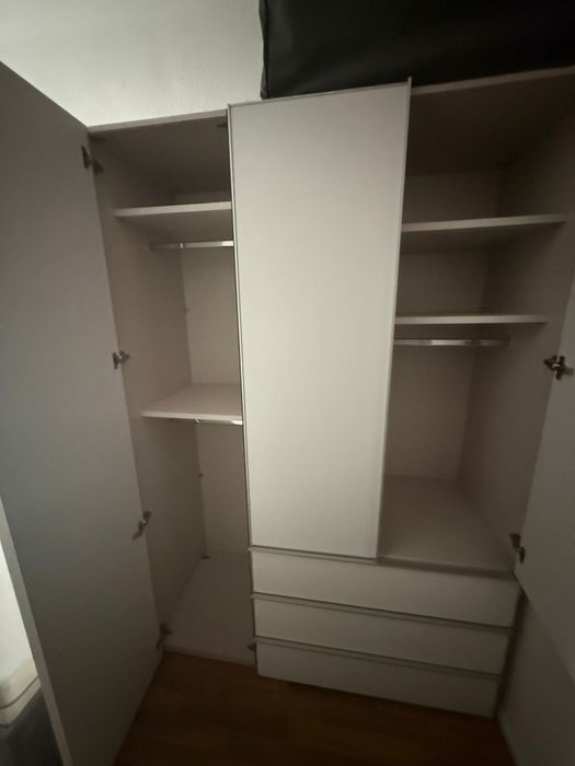 Ładna biała szafa z lustrem i szufladami super stan dowóz wysyłka