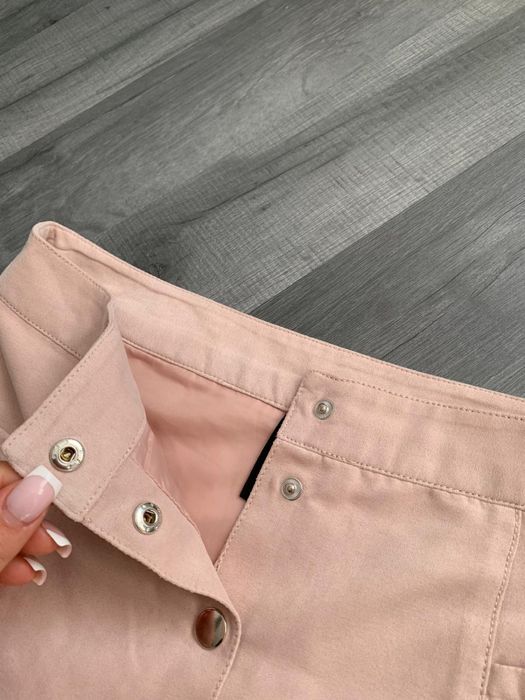 Spódnica z wysokim stanem