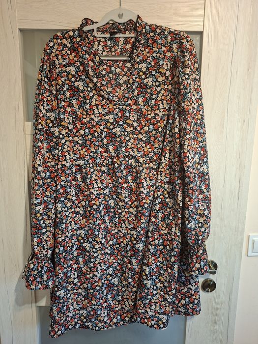 Sukienka kwiaty 52/54/XXXL pachy 66×2
