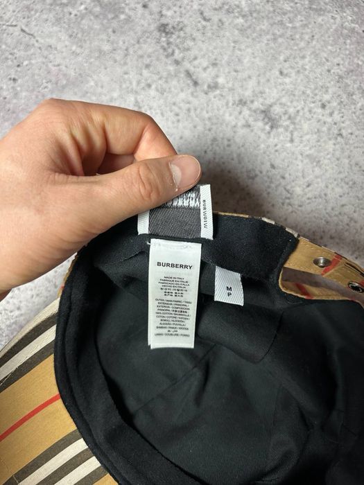 Оригінальна кепка Burberry