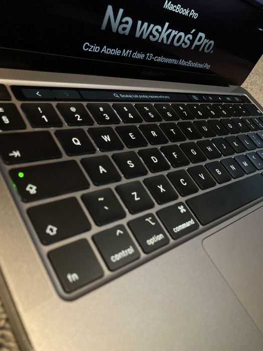 Apple MacBook Pro 2020 13,3 cali 8gb RAM/256gb SSD I5 *GRATIS ETUI*