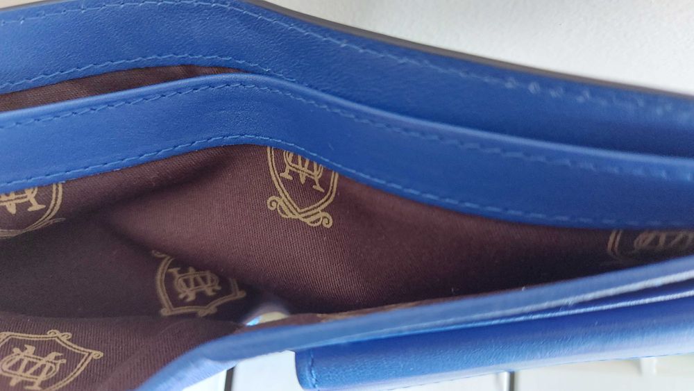 Carteira em pele para  homem