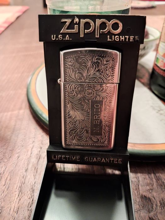 Zippo com caixa Zippo