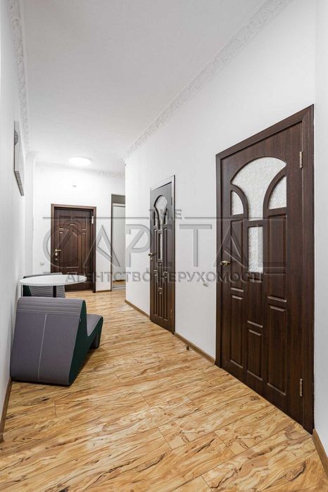 Оренда просторої 4к квартири Золотоустівська Центр Київ