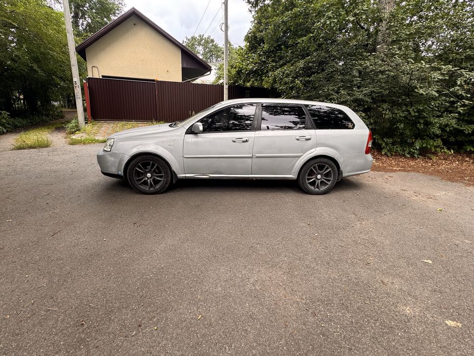 Chevrolet lacetti универсал