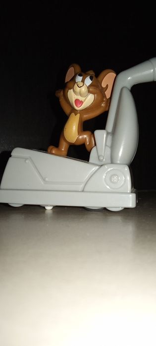 Aspirador com o Rato do Tom e Jerry (para brincar)