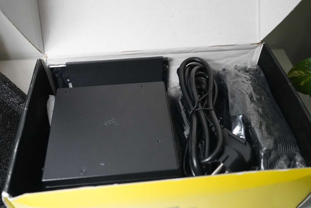 Zasilacz Corsair SF850L o mocy 850 W z serii SF-L