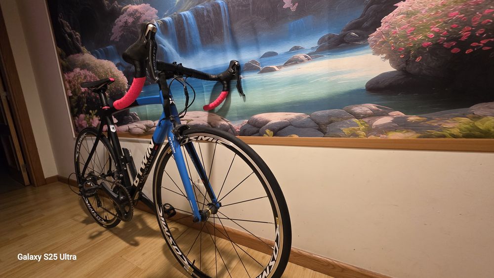 Bicicleta de estrada cosmic,  como nova