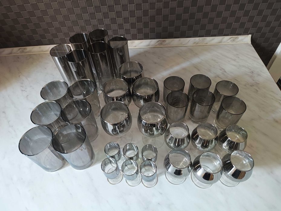 Kieliszki szklanki zestaw szkła