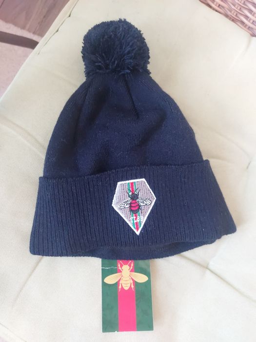 Тепла дитяча шапка.