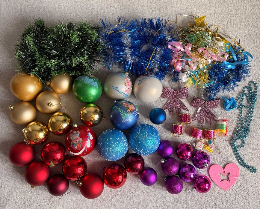 ЛОТ набор новогодних украшений, шары, мишура для елки