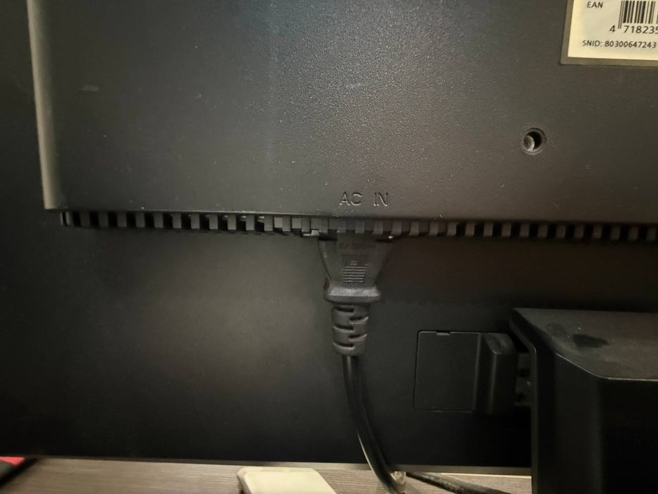 LCD монітор P223W 

P223W