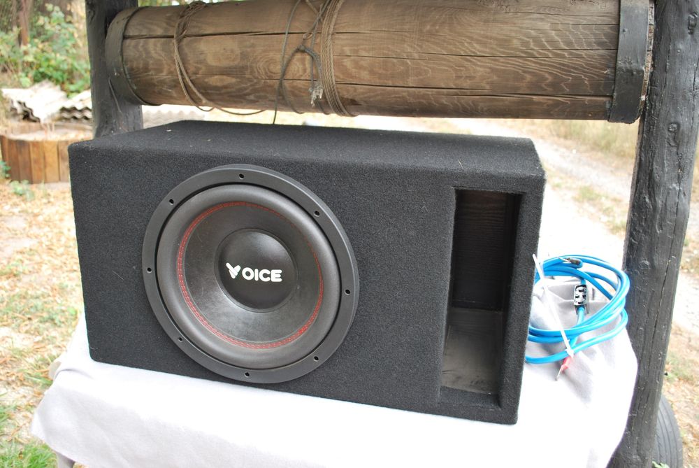 Продам сабвуфер в авто