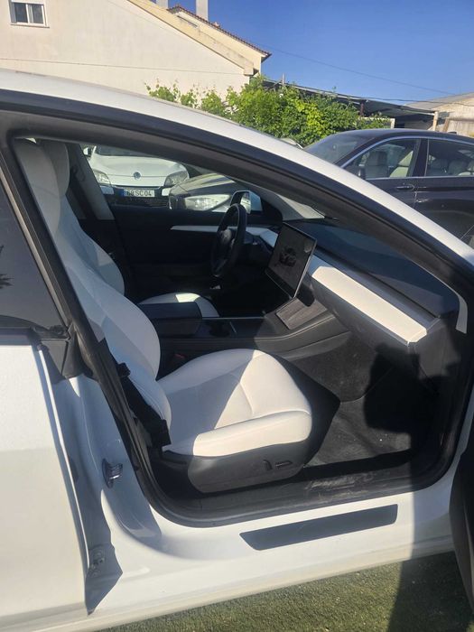 Tesla Model 3 Tração Traseira