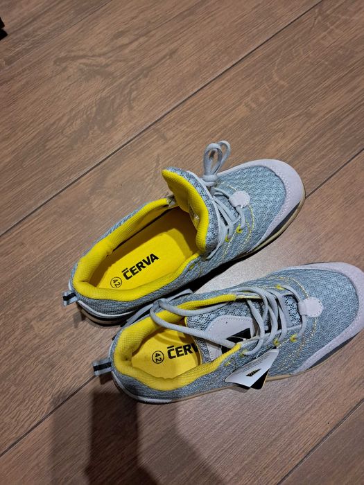 Buty, obuwie, sandały robocze - ochronne