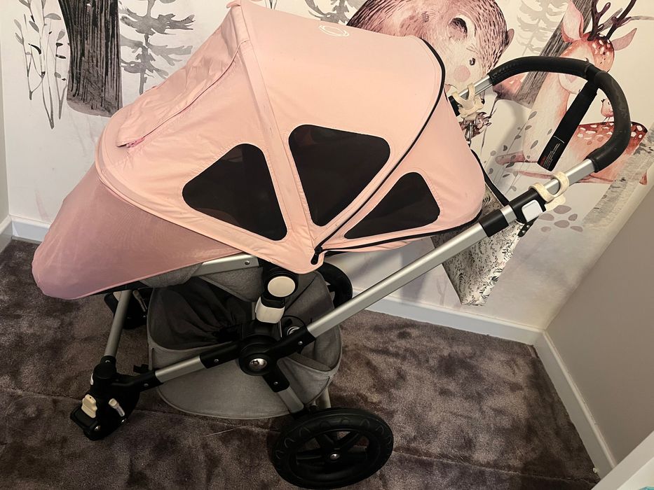 Budka letnia różowa piękna