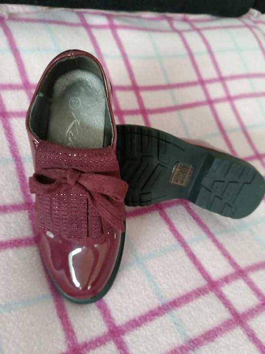 Sapatos  29 menina novos