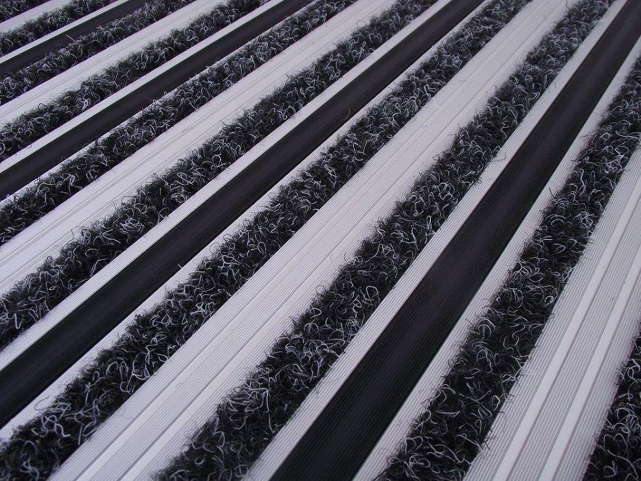 Preço OUTLET tapetes aluminio de entrada