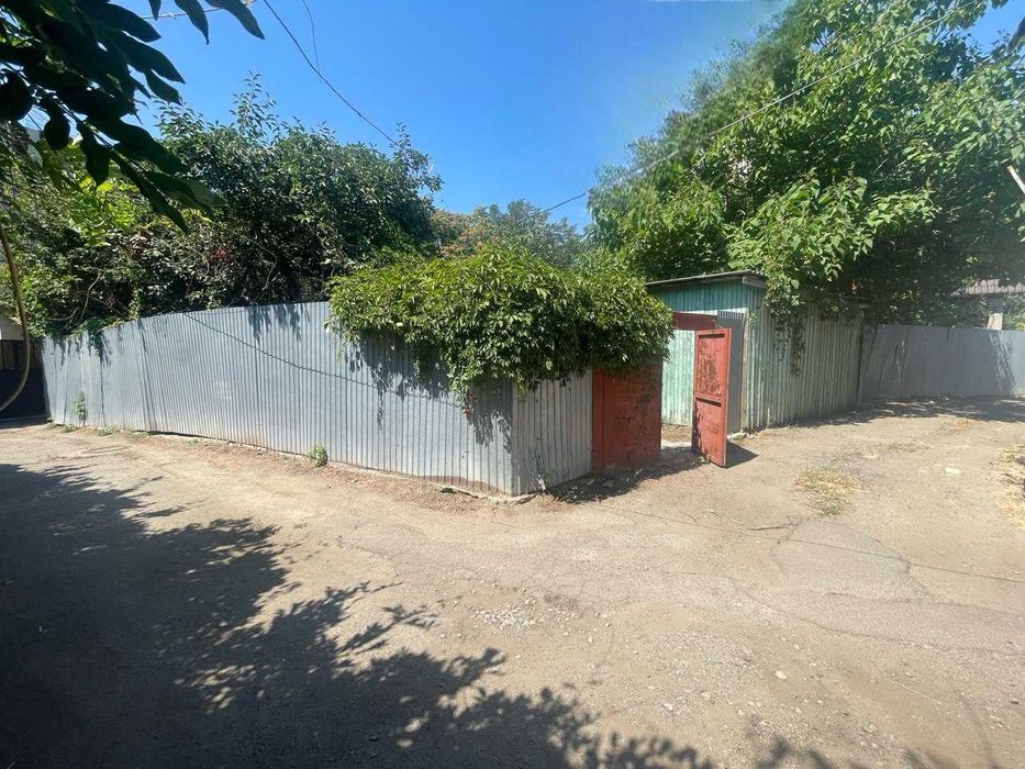 Участок 5,3 сотки на 7-й ст. Б. Фонтана с коммуникациями