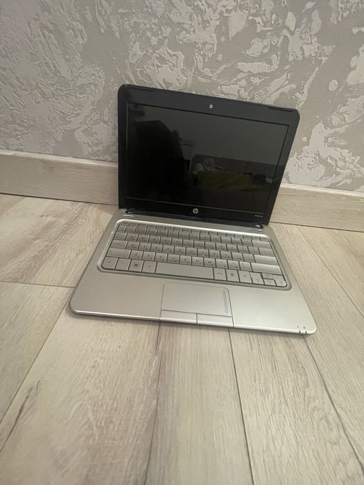 Ноутбук HP Pavilion dm1