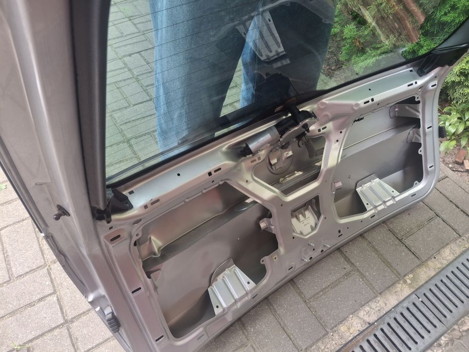 Klapa bagaznika Skoda Supeb kombi lift
