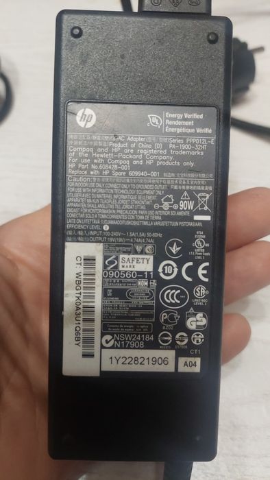 Блок питания для ноутбука