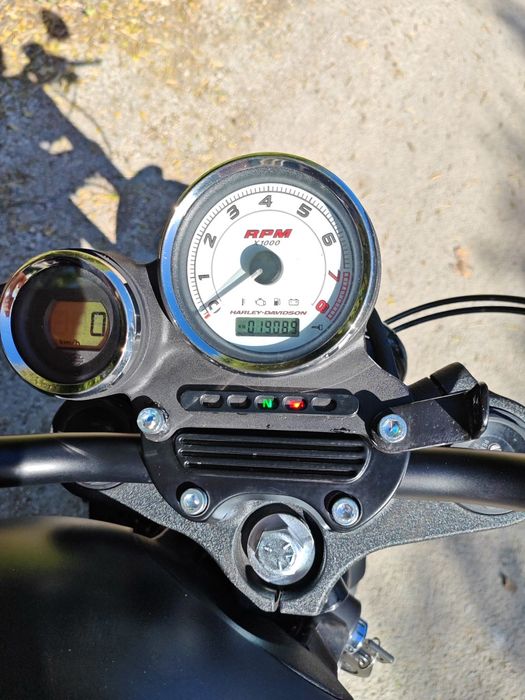 Harley Davidson XR1200X  FREE SPIRITS de 2011 19 mil km