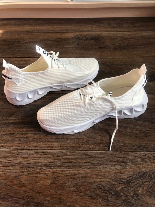 Новые летние кроссовки