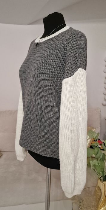 Sweterek dzianinowy"Boohoo".