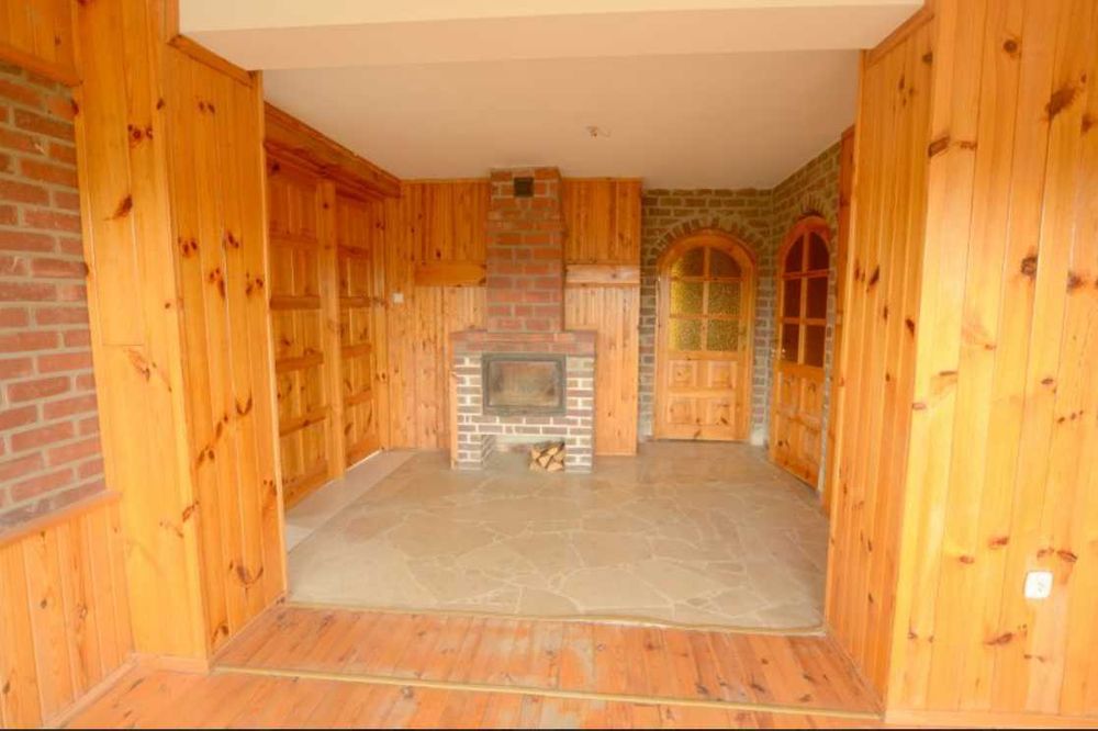 Dom Krasnobród z widokiem na okolicę