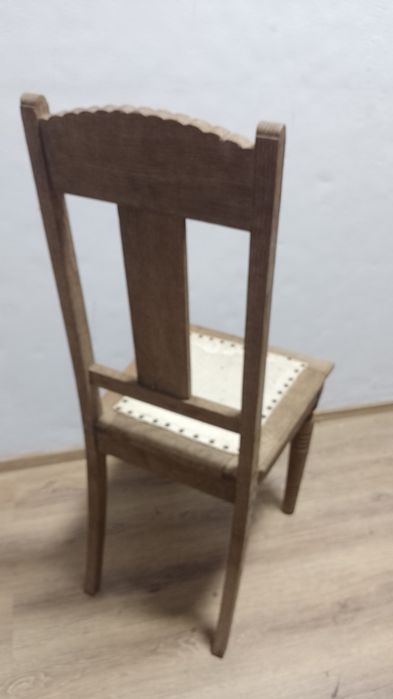 Krzesło antyk rzezbione dąb
