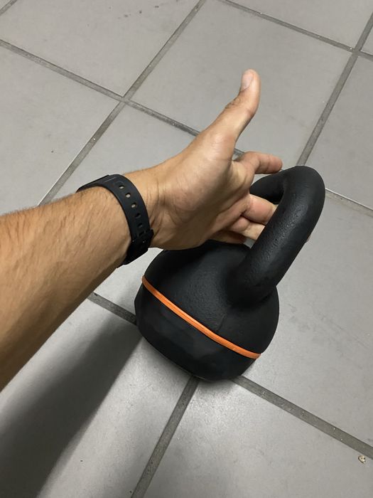 Kettelbell 16kg com base de borracha