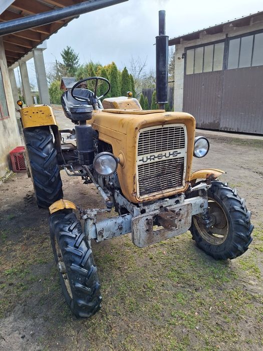 Ciągnik Ursus C-330