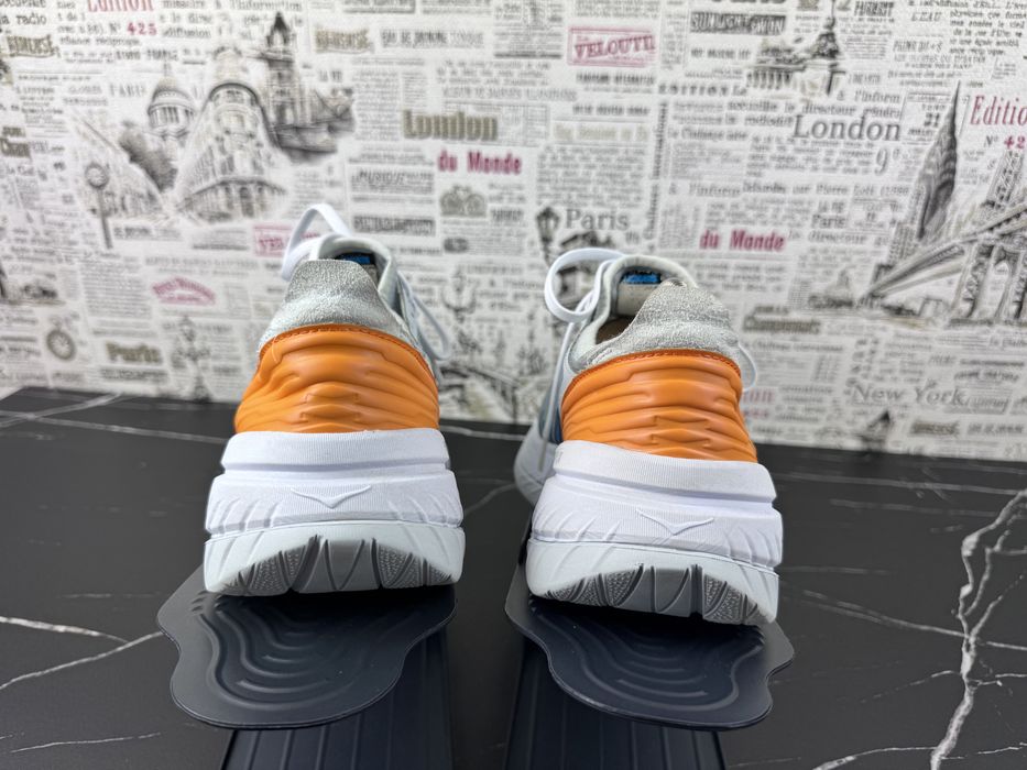 Оригінал Кросівки Hoka One One Carbon Розмір 44 Взуття