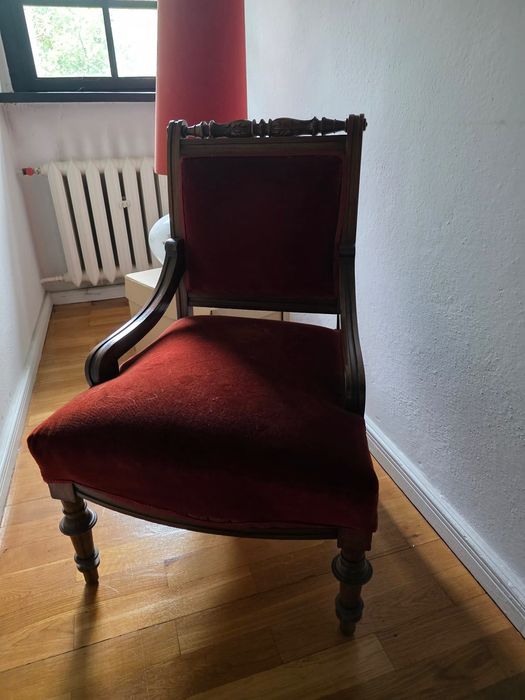 eklektyczny fotel welur retro