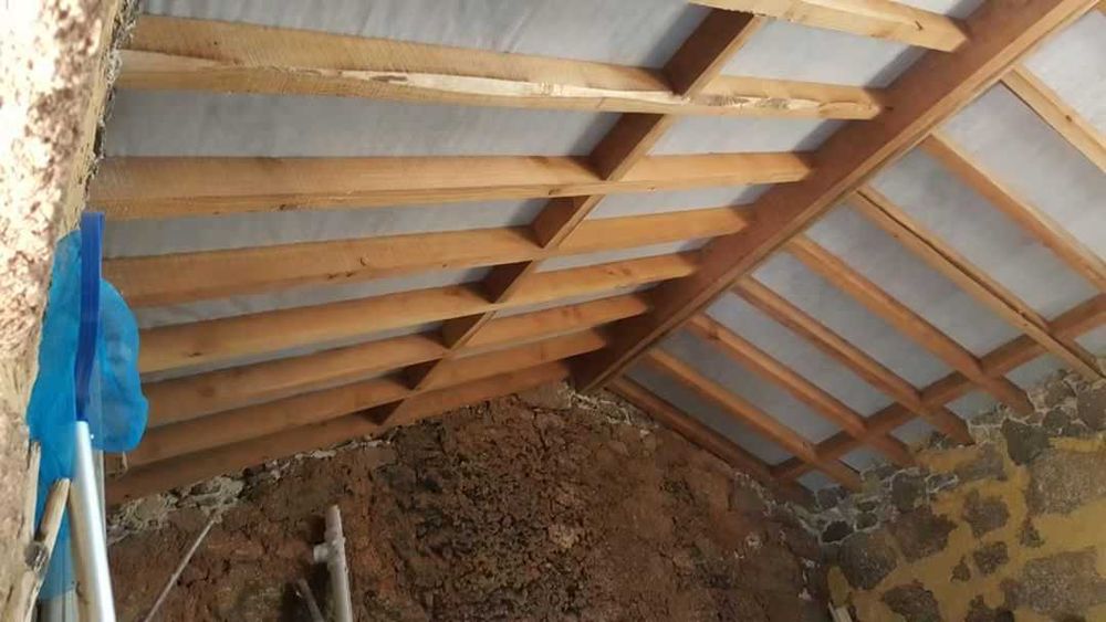 VENDA Quinta de 1,4 ha com casa de Arrumos em Vale de Prazeres, Portugal - 119.000€