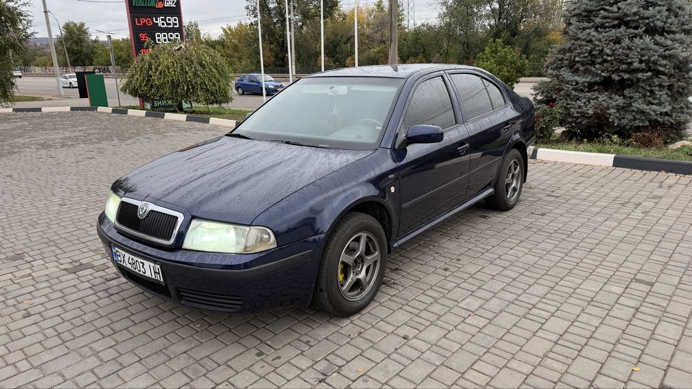 Шкода Тур 2004 Год,Мотор 2.0 Бензин!