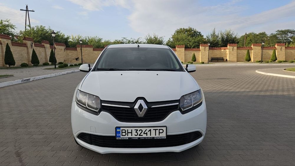 продам Renault Logan 2 2013 рік
