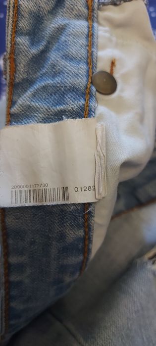 Джинсы бойфренды Roberto Cavalli