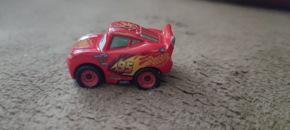 Autko miniaturka Zygzak McQueen