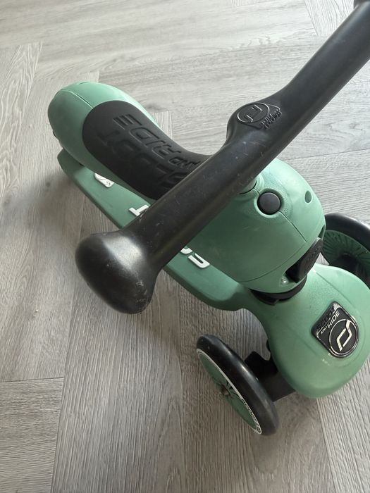 Jeździk Scoot and Ride