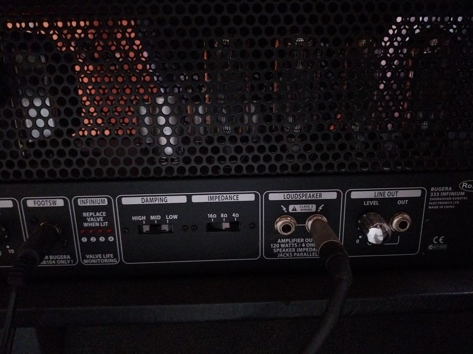 Amplificador de guitarraBugera 333