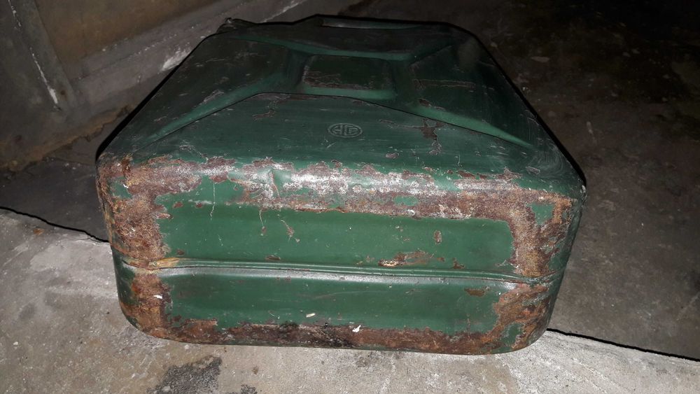Kanister metalowy blaszany 20l.