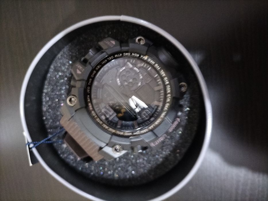 Relógio SKyLINe tipo g-shock