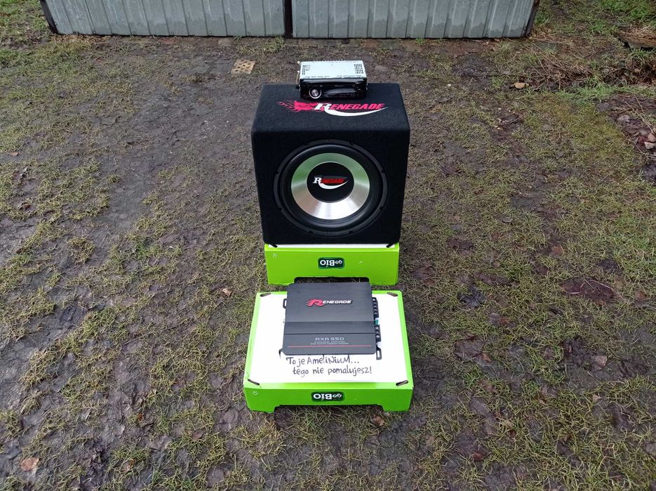 Subwoofer Tuba Skrzynia Basowa Wzmacniacz RENEGADE Moc 300RMS